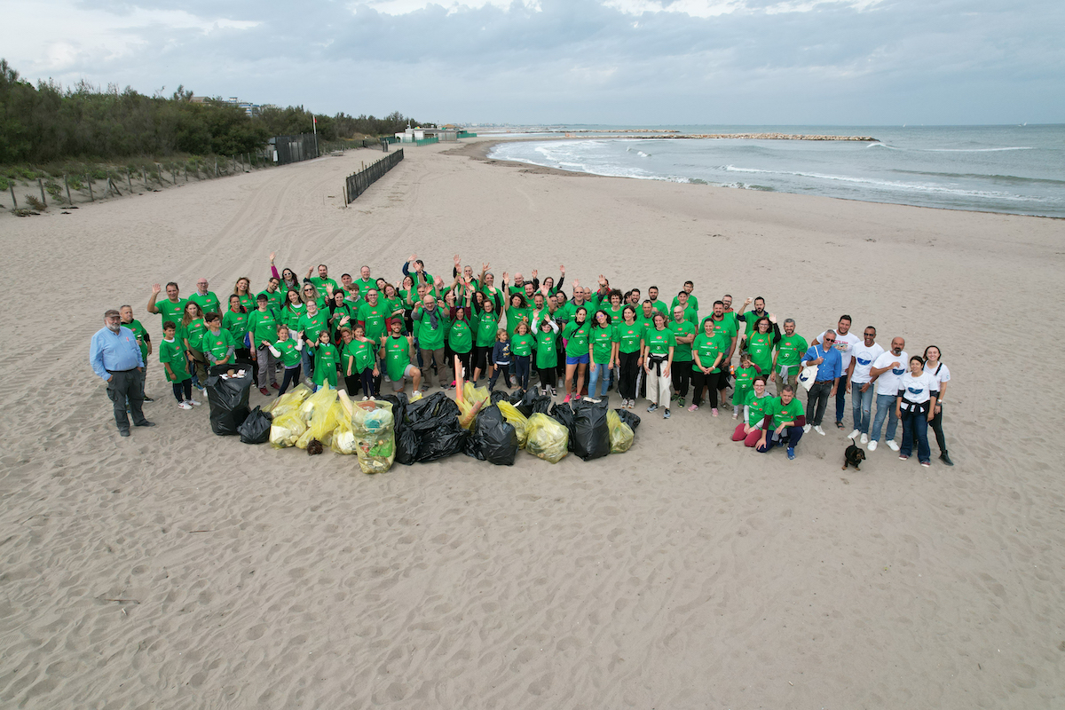 Clean-up e monitoraggio dei rifiuti marini a Chioggia con CAREL Industries S.p.A.